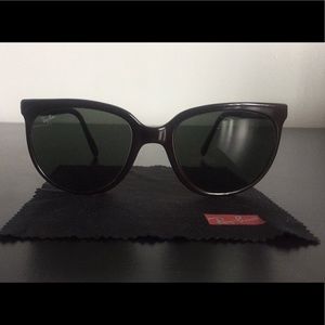 Ladies Rayban Sunglasses